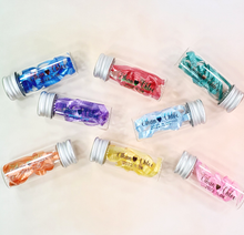 Load image into Gallery viewer, Clear Foil Labels, Custom Personalized Transparent Foiled Name Labels, Waterproof Stickers, Name Label Stickers for Kids, School, Daycare, Camp, Foil Stickers Wedding Invitation Card Seals Seal Stickers
